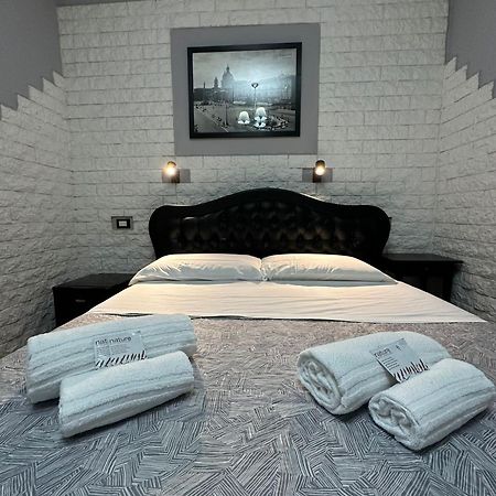 Bed and Breakfast Double B Rom Exterior foto